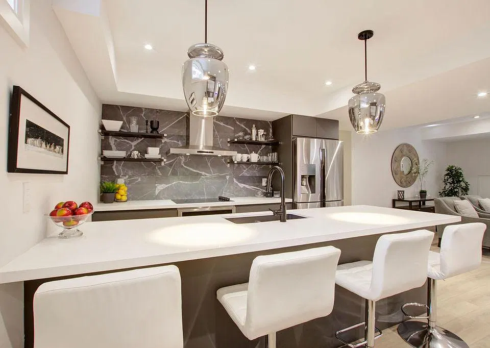 164 Maurice Dr #2