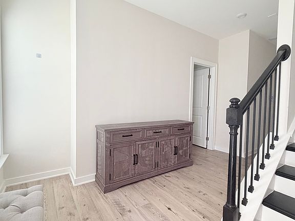 3rd image of 538 Whitlox Rd NW