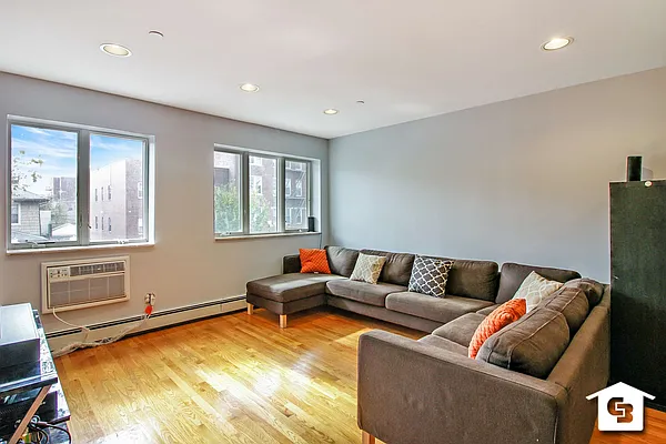 Sold by Coldwell Banker Reliable Real Estate | media 3