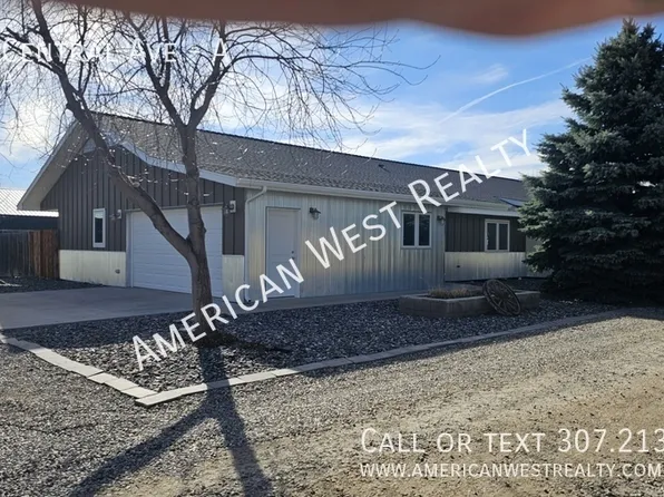 2312 Central Ave APT A, Cody, WY 82414