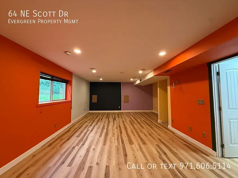 64 NE Scott Dr — Photo 45