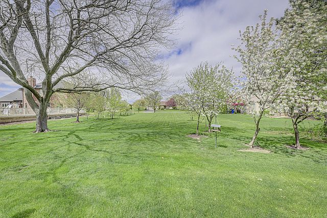 2nd image of 212 Orchard Ln
