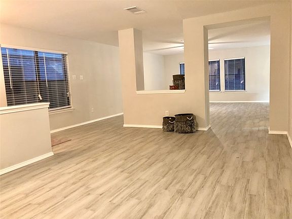 5th image of 2605 Byfield Dr