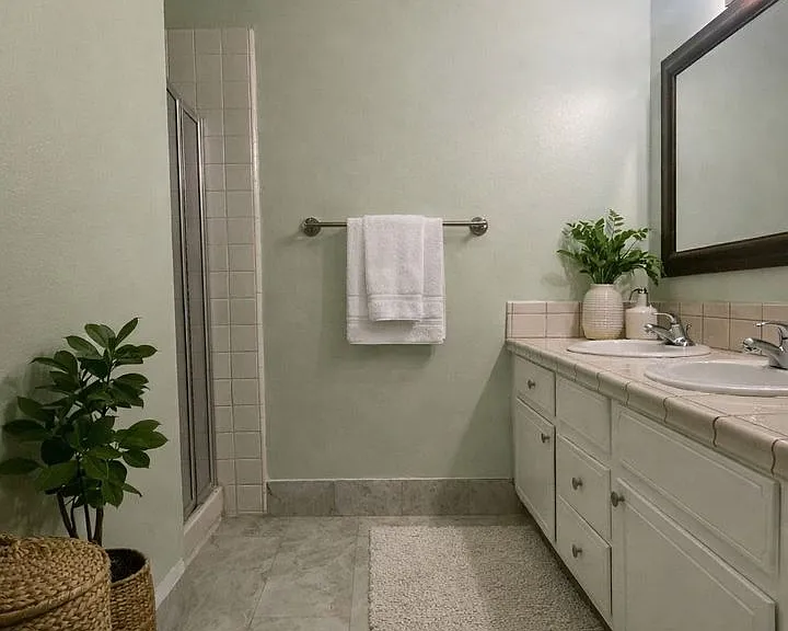 2325 E Shaw Ave — Photo 7