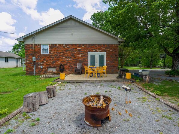 688 Swift Rd, Kirksey, KY 42054