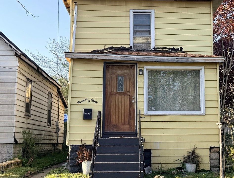 1st image of 1308 W 13th Ave