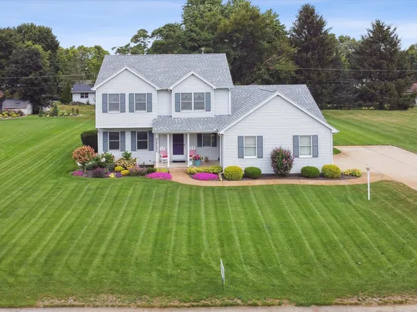 22429 Fireside Dr, Goshen, IN 46528