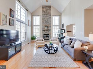 7612 McWeadon Ln, Springfield, VA 22150