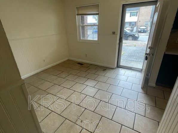 6529 Pasteur Ct
