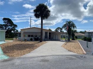 924 Patriot Pl, Tavares, FL 32778