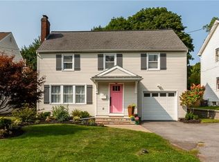 129 Hathaway Rd, Syracuse, NY 13214