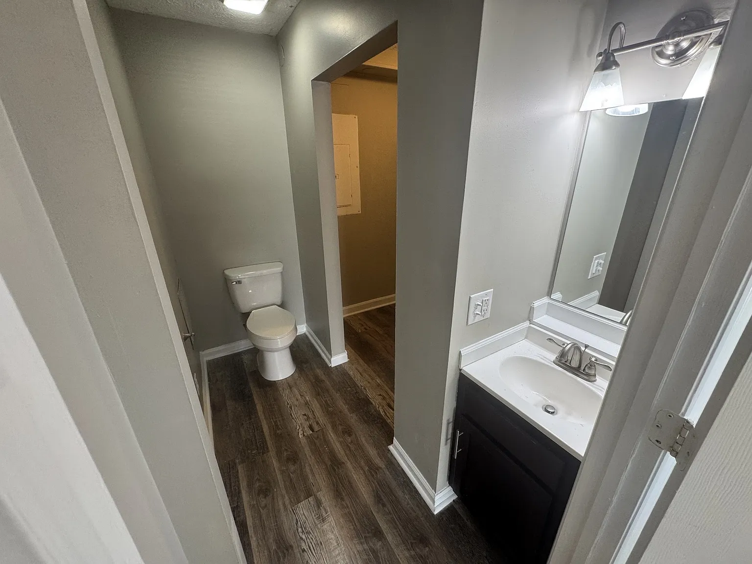 3 bed, 1.5 bath, 1200 sqft, $1,300 — Photo 4