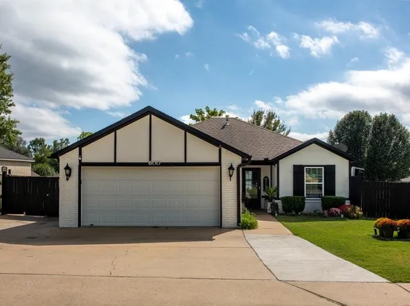 600 E Pinion St, Rogers, AR 72756