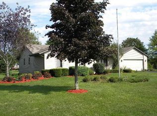 12725 Bellmawr Ln, Roscoe, IL 61073