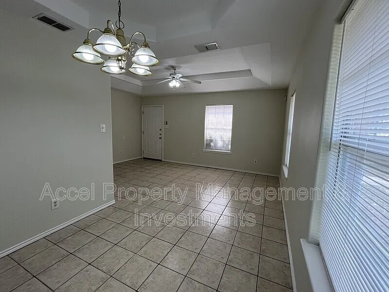 2 bed, 2.0 bath, 952 sqft, $750 — Photo 3