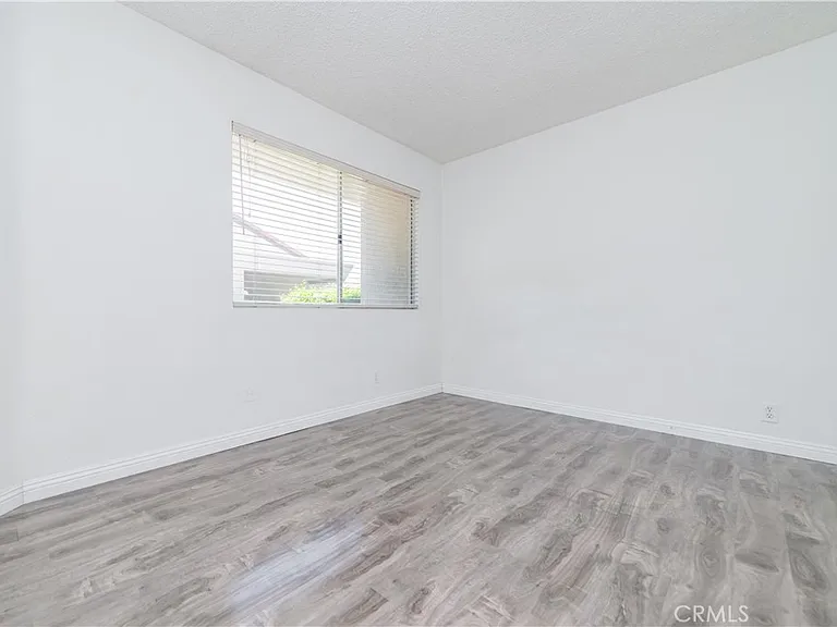 333 Stanford Ct #30 — Photo 9