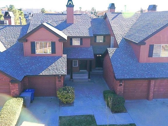 2nd image of 18 Stratford Hall Cir #18