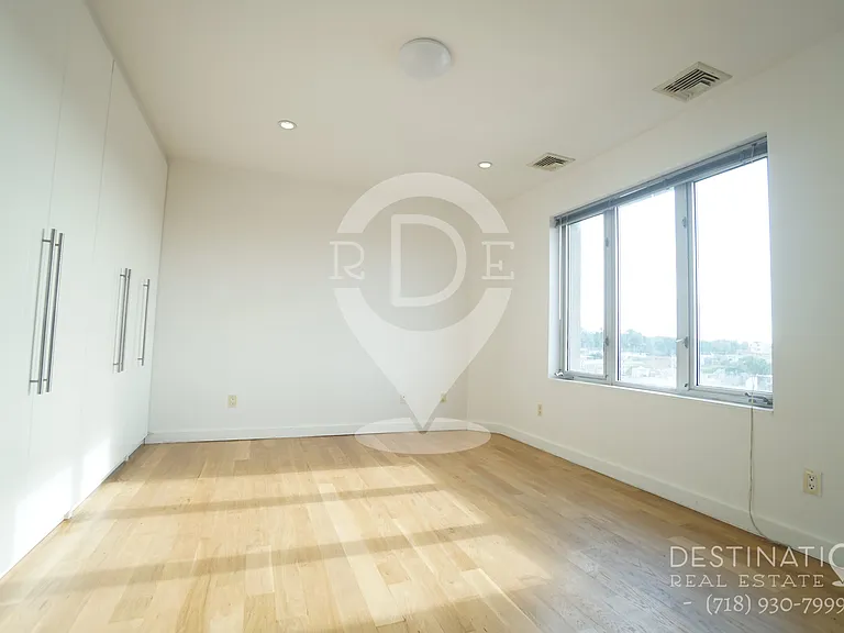 639 4th Ave #9A — Photo 24