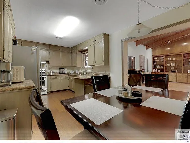 465 Calle Retama — Photo 7