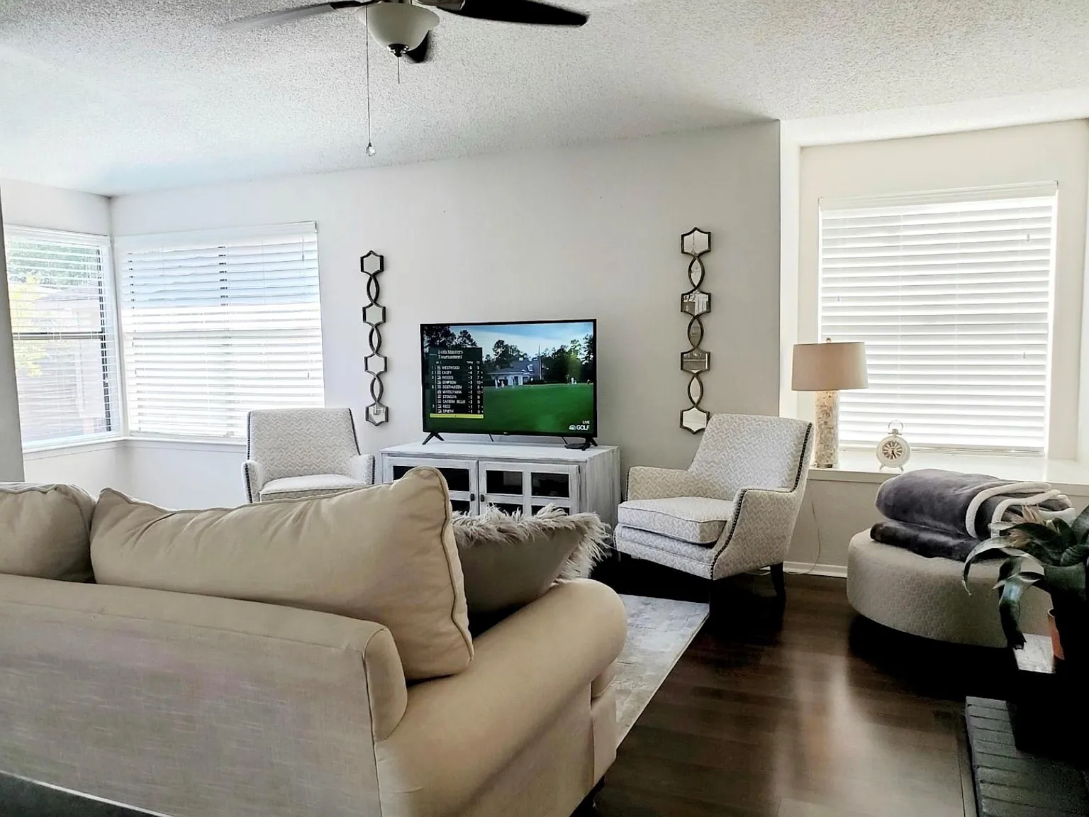 3 bed, 2.0 bath, 1344 sqft, $1,800 — Photo 4