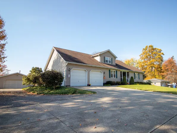 10230 Barton Rd, Waterford, PA 16441