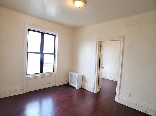 Rented by Bohemia Realty Group | media 19