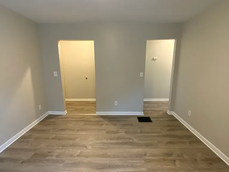 1725 John Ave — Photo 12