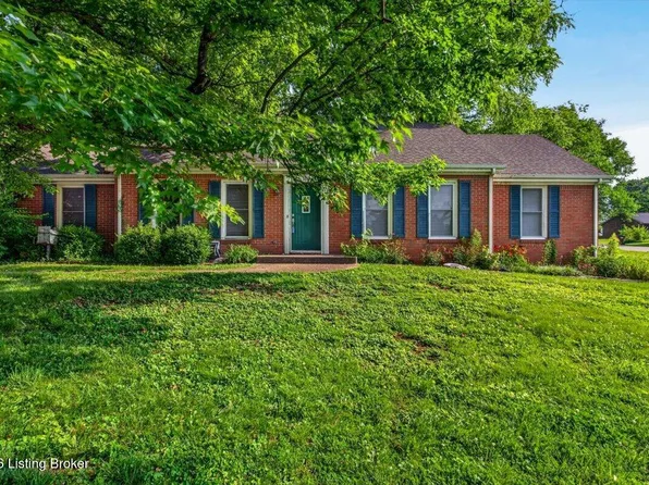 388 Knobview Dr, Shelbyville, KY 40065