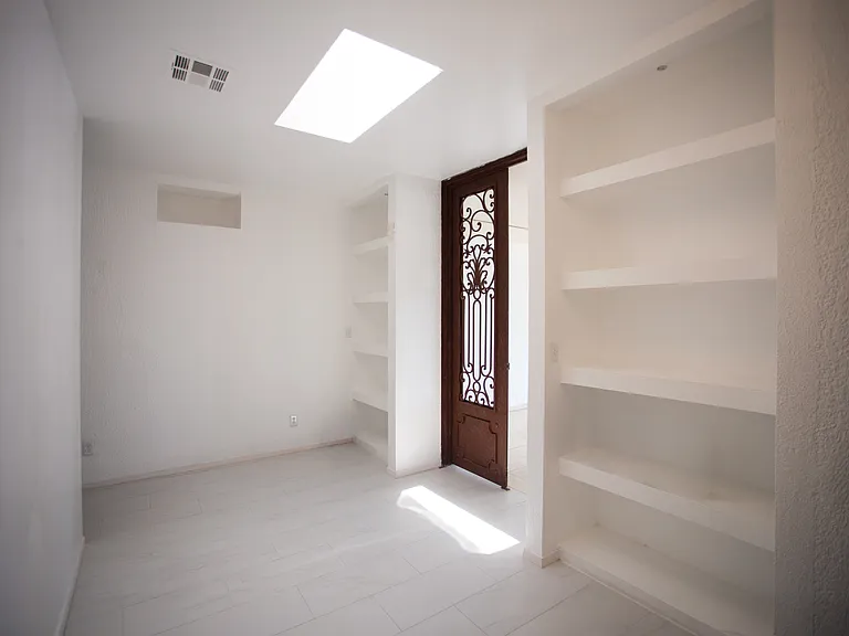 705 N Linda Vista Dr — Photo 11