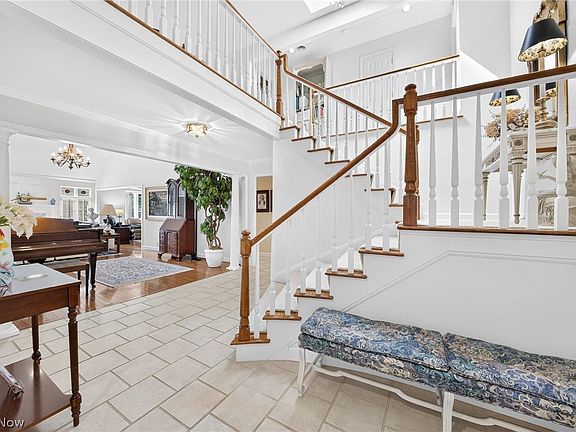 4th image of 1088 Clubside Dr