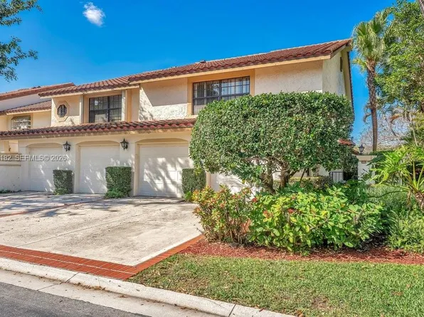 7838 La Mirada Dr, Boca Raton, FL 33433