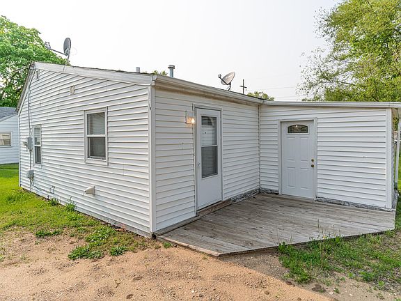 2nd image of 2818 Hanson St