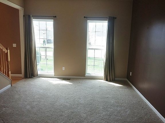 4th image of 10022 Brushwood Dr