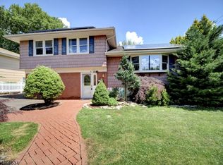 3 Lee Way, Somerville, NJ 08876