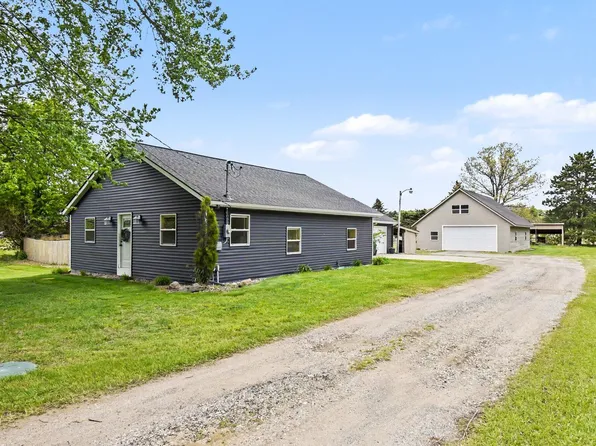 861 132nd Ave, Wayland, MI 49348