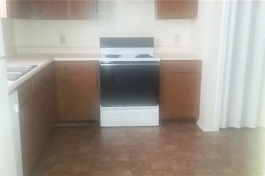 2nd image of 730 Schmitz Ave APT 1