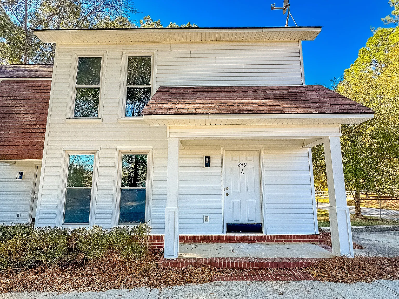 249 Highpoint Rd - A — Photo 1