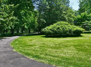 36 Sunrise Pl, Red Bank, NJ 07701