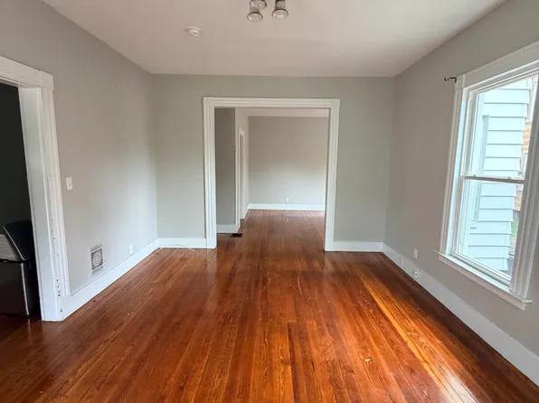 211 Alden Ave #1, New Haven, CT 06515