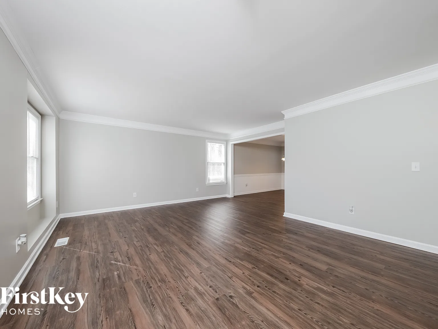 4 bed, 2.5 bath, 1958 sqft, $2,725 — Photo 3