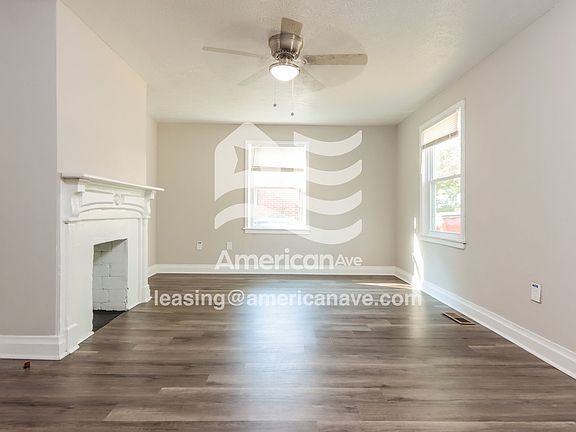 1679755_003_living_room_14076381.jpg