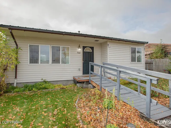 320 S Bailey St, Palmer, AK 99645