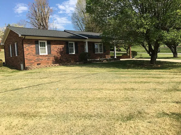 604 Powell Rd, Lenoir, NC 28645