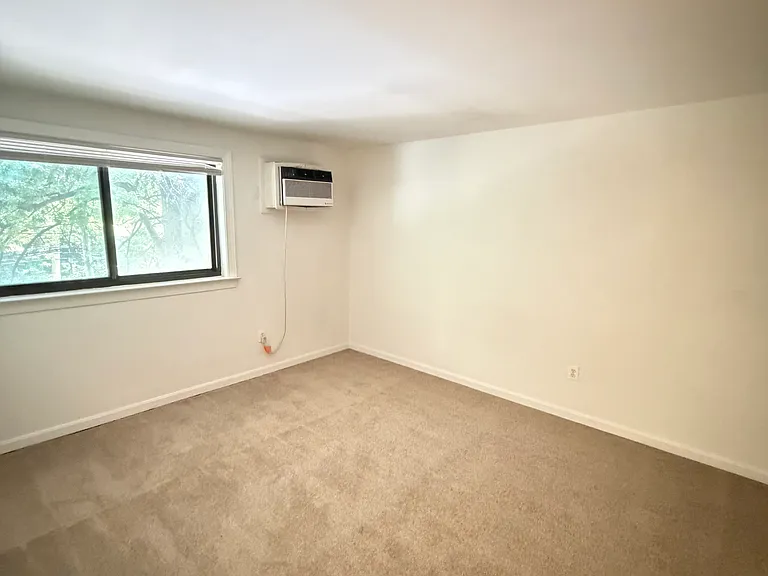 3107 Naylor Rd SE #301 — Photo 4