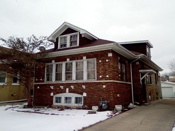 2nd image of 2113 S 10th Ave