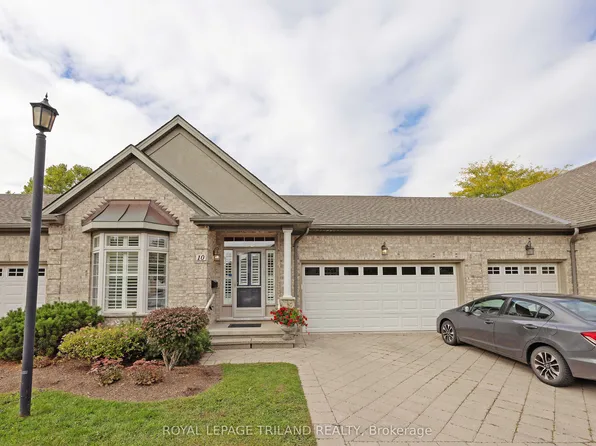 575 McGarrell Pl #10, London, ON N6G 5L3