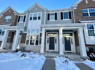 2638 Dunraven Ave, Naperville, IL 60540