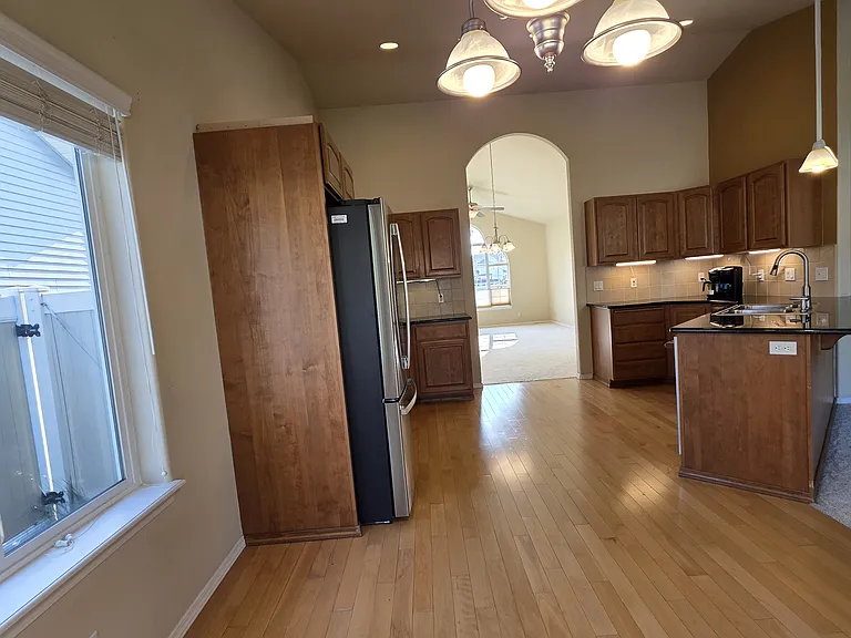 2438 N Partridge Loop — Photo 2