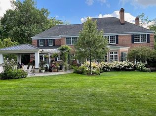 1215 Pine St, Winnetka, IL 60093