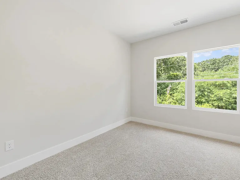 106 N Benjamine St — Photo 21